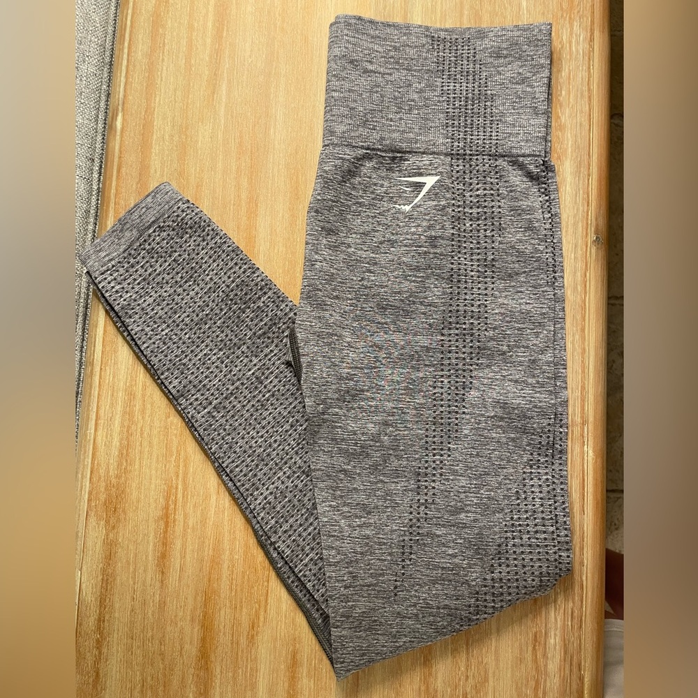 Grey gym shark leggings